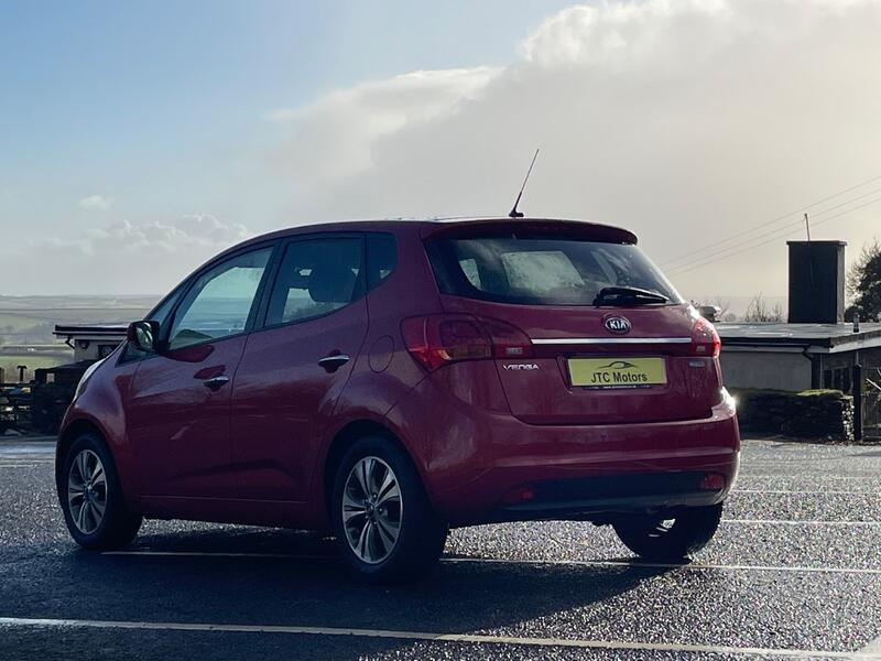KIA VENGA