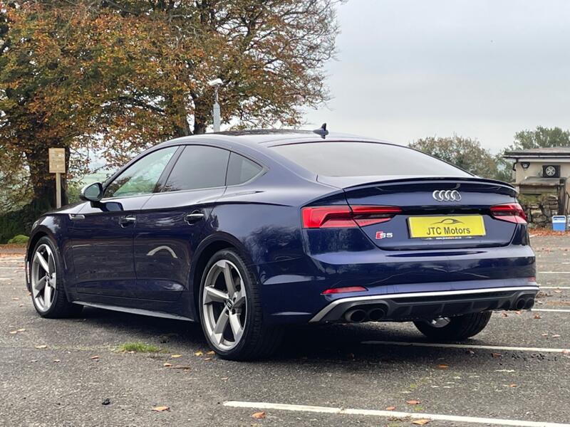 AUDI S5