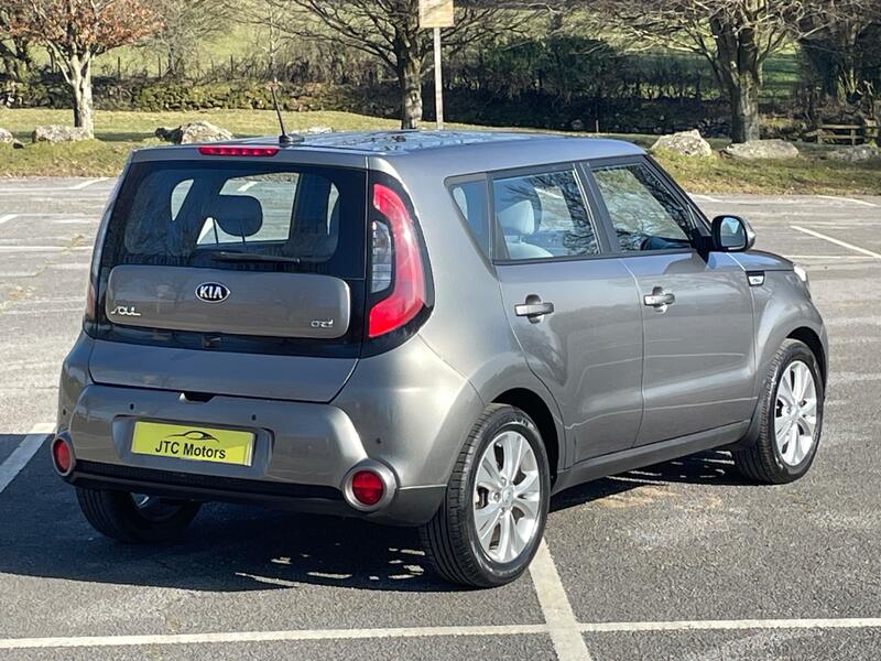 KIA SOUL