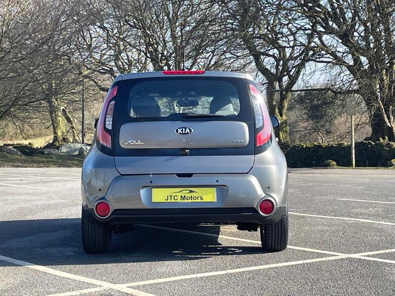KIA SOUL