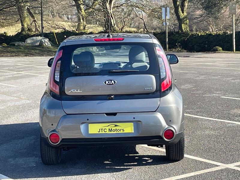 KIA SOUL
