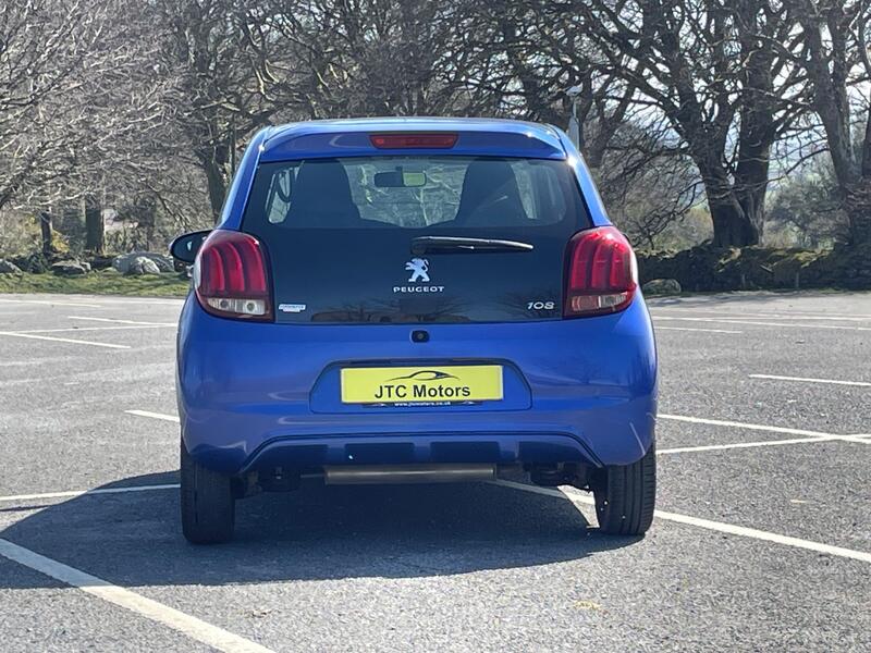 PEUGEOT 108