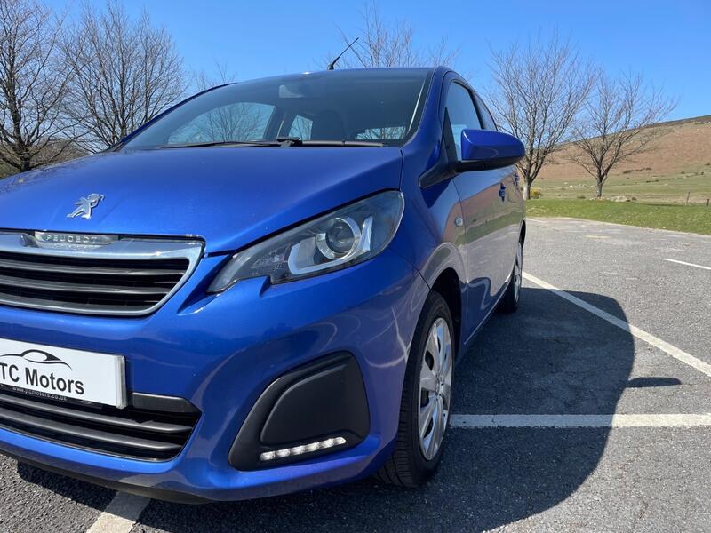 PEUGEOT 108