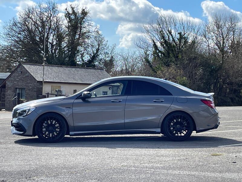 MERCEDES-BENZ CLA
