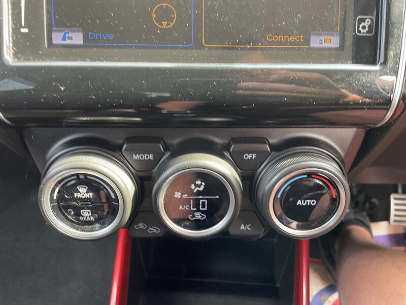 SUZUKI SWIFT