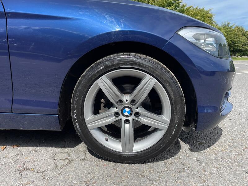 BMW 1 SERIES