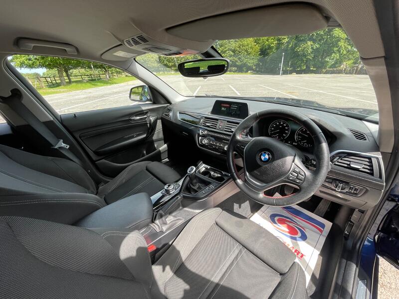 BMW 1 SERIES